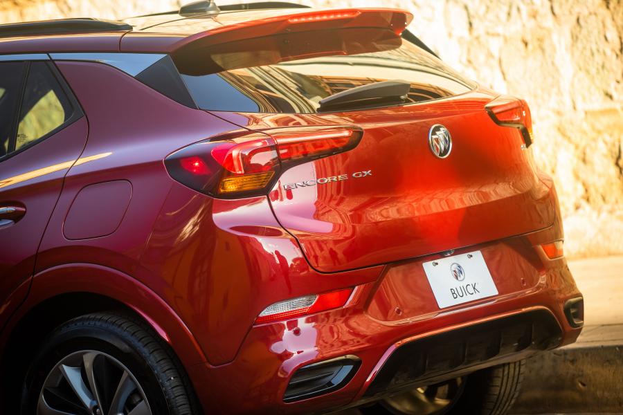 Детали экстерьера Buick Encore GX ST 2019 года  (NA) (фото 5 из 13)